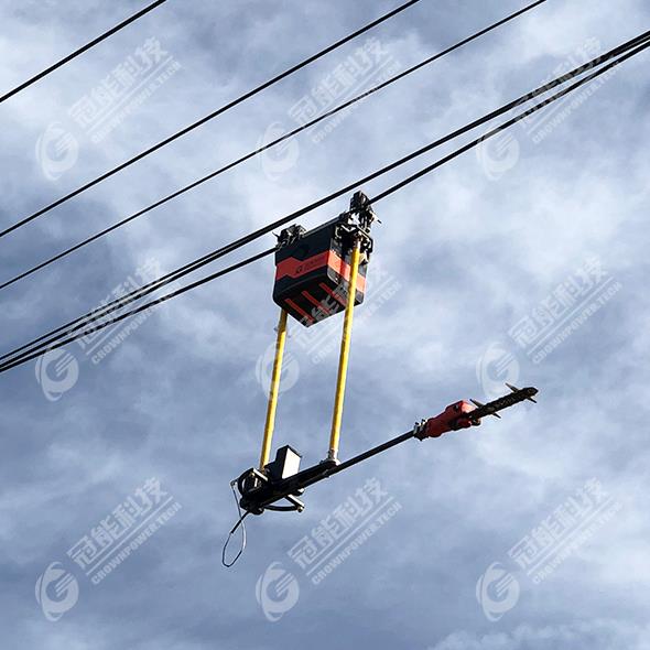 樹障帶電清除機器人