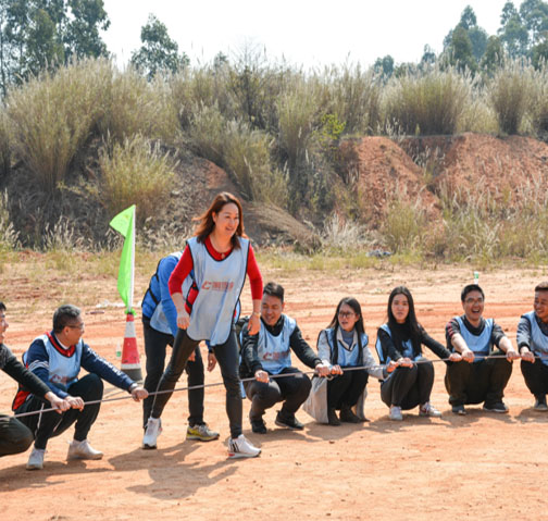 “激蕩青春 團結拼搏”團建拓展活動圓滿完成